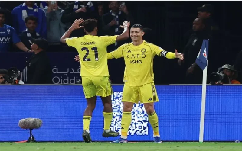 موقف غير مسبوق.. الكاميرات ترصد لحظة محرجة للنجم رونالدو في الملاعب السعودية